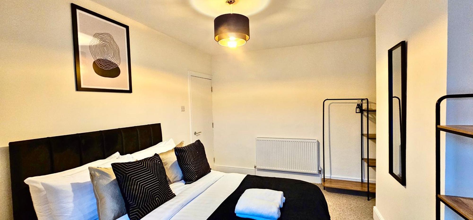 Bedford Street By Switchback *